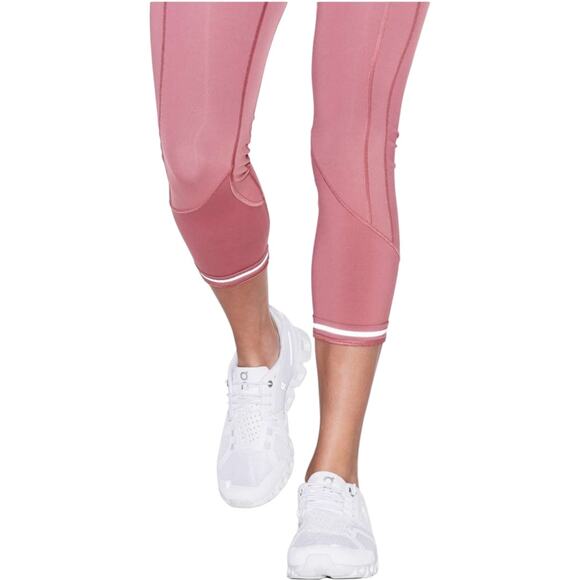 EUC Lululemon All The Right Places Crop II *23" Moss Rose, Misty Merlot? size 6 - Picture 5 of 8